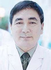 Профессор Джоу Ли Джу, заведующий отделением Традиционной китайской медицины правительственной клиники 
